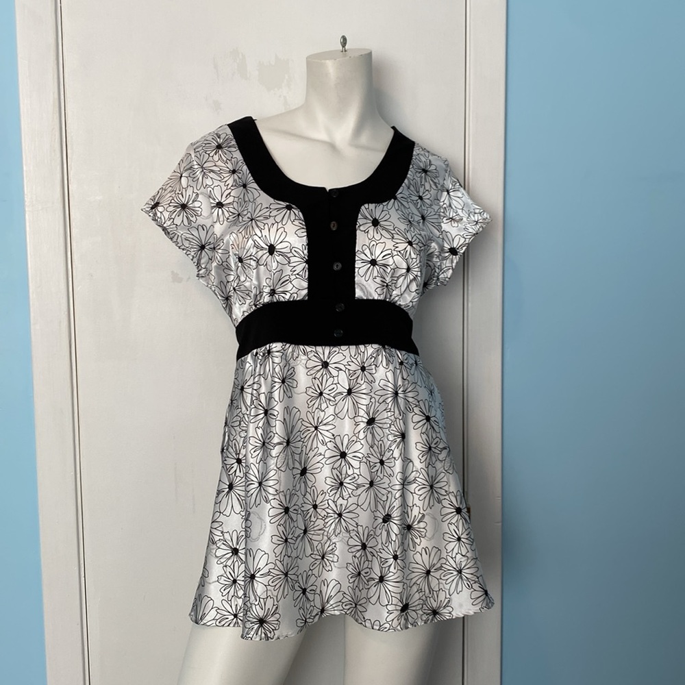 Black / White Floral Art Deco Inspired Tunic / Top / Dress